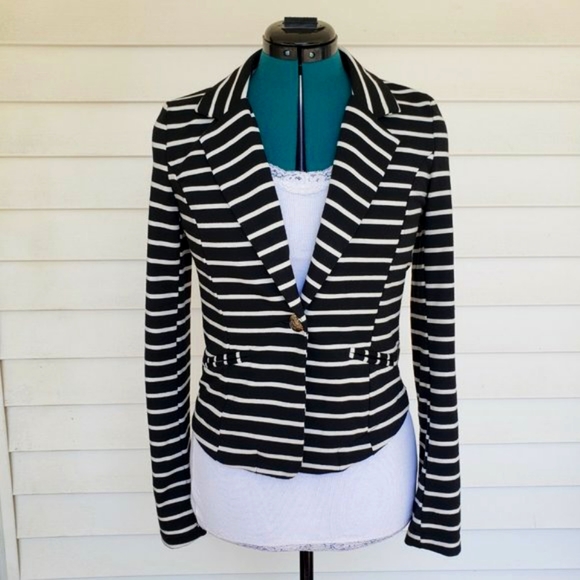 dELiA*s Jackets & Blazers - B&W Stripped Cropped Blazer
